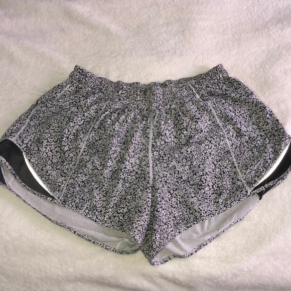 lululemon athletica Pants - Hotty Hot Short II Long 4”